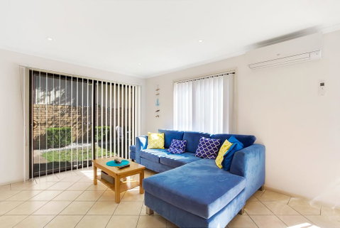 Townhouse In The Heart Of Port Stephens - New South Wales Tourism  1