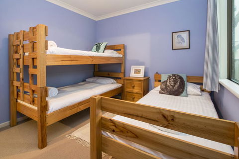 Tranquil Waters - Pet Friendly Family Beach House In Quindalup - New South Wales Tourism  1