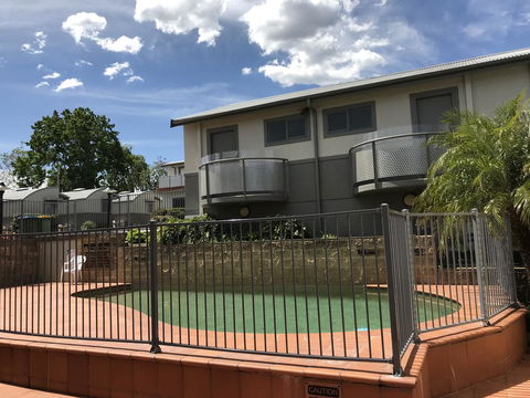 Travellers Motor Village - New South Wales Tourism  1