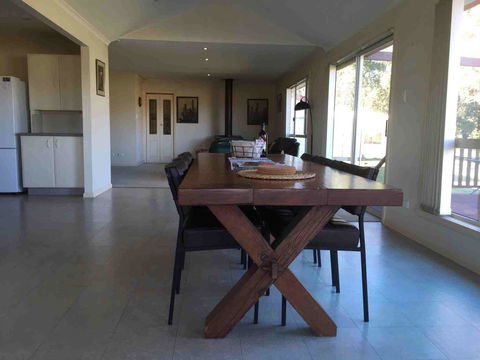 Trentham East Country Retreat - New South Wales Tourism  1
