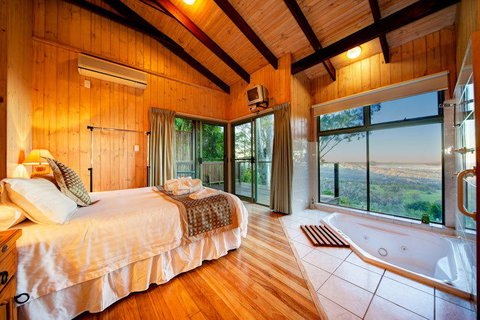 Treetops Seaview Montville - New South Wales Tourism  3