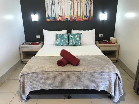 Tropical Lodge - New South Wales Tourism  2