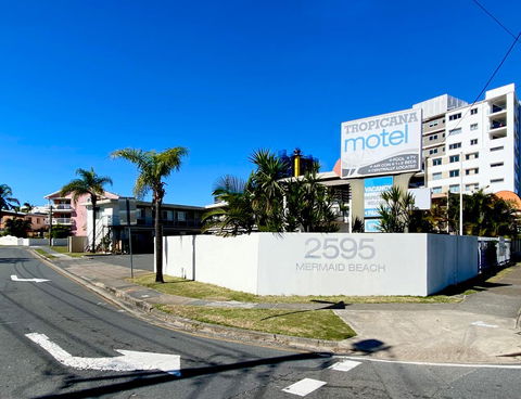 Tropicana Motel - New South Wales Tourism  1