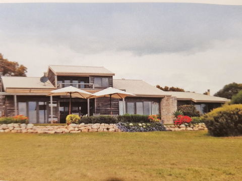 Tu Emuz Stone Beachfront Villa, Emu Bay, Kangaroo Is - New South Wales Tourism  2