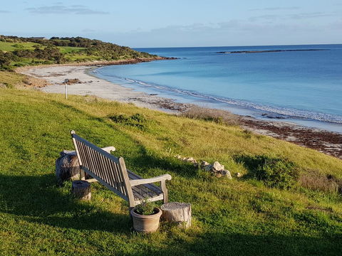 Tu Emuz Stone Beachfront Villa, Emu Bay, Kangaroo Is - New South Wales Tourism  0