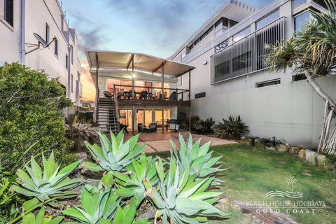 True Beachfront Beach House - New South Wales Tourism  1