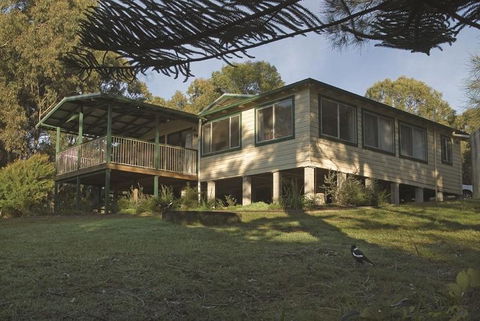 Tuckers Rocks Cottage - New South Wales Tourism  0