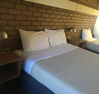 Tudor House Motel - New South Wales Tourism 
