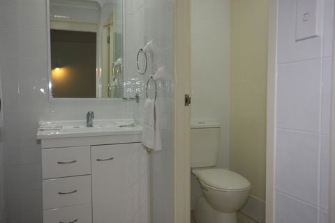 Tuncurry Lakes Resort - New South Wales Tourism  1