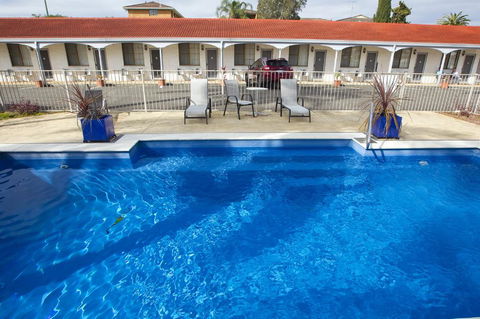 Tuncurry Beach Motel - New South Wales Tourism  2