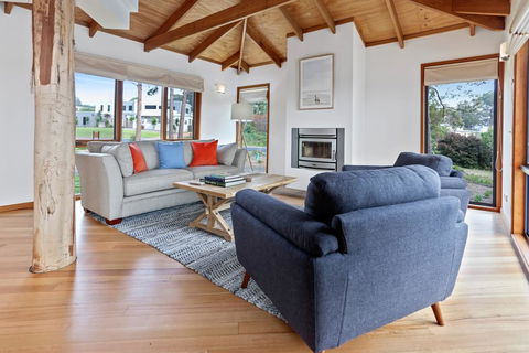 Tura Tree House - New South Wales Tourism  3