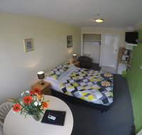 Turn-in Motel - New South Wales Tourism 