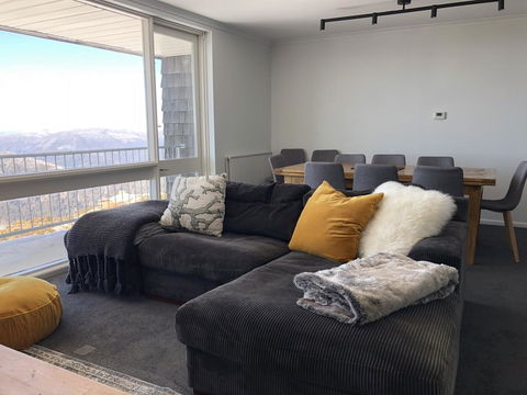 Twin Towers 701A - New South Wales Tourism  3