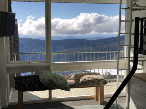 Twin Towers 701A - New South Wales Tourism  0