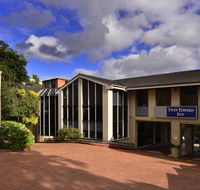 Twin Towers Inn