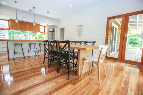 Two Oaks - New South Wales Tourism  2