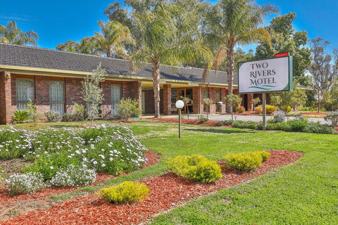 Two Rivers Motel - New South Wales Tourism  0