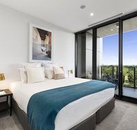 Tyrian Albert Park Lake - New South Wales Tourism 