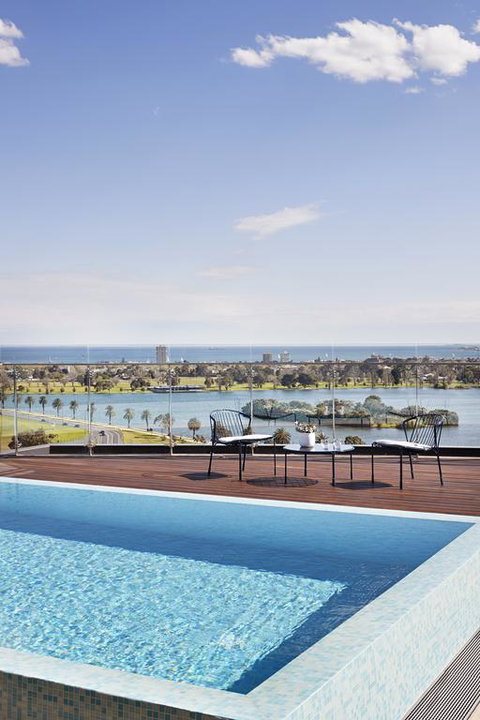 Tyrian Albert Park Lake - New South Wales Tourism  3