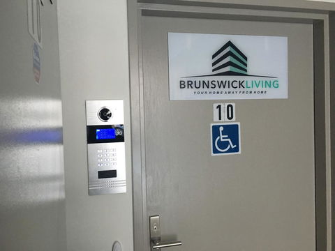 U1 Brunswick Living Brand New Apartment Close To Airport And CBD - New South Wales Tourism  3