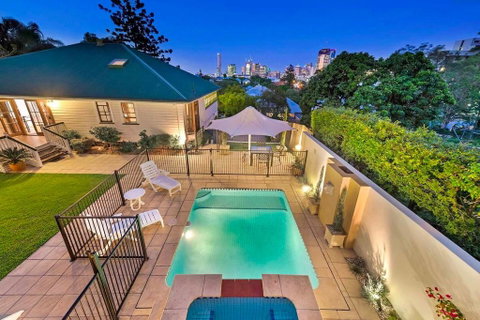 Ultimate Family Home - 3 Bedroom Lux Retreat With Private Pool, Spa And Incredible Views - New South Wales Tourism  0