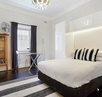 Unbeatably located Art Deco Surry Hills studio - New South Wales Tourism 