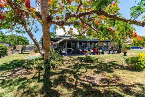 Unique Getaway 300m To Bribie Foreshore, Bongaree - New South Wales Tourism  3