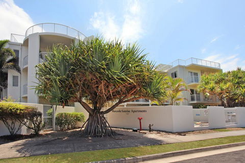 Unit 1 Marcoola Sunrise - Marcoola Beach - New South Wales Tourism  0