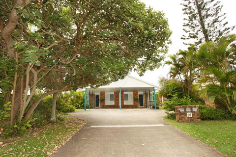 Unit 1/14 Tamarindus Street Marcoola Beach, Pet Friendly, 300 BOND, Linen Supplied - New South Wales Tourism  0