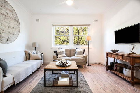 Unit 1/52 Mount St - Aquarium- Ground Floor Home 5 Mins Walk To Beach - New South Wales Tourism  0