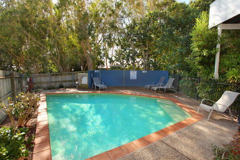 Unit 2, On The Park, 22 Frank Street Coolum Beach, 400 BOND, LINEN INCLUDED - New South Wales Tourism  1