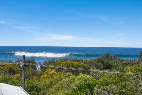 Unit 3 At 4 Pelican Street, Peregian Beach, Noosa Shire - New South Wales Tourism  0