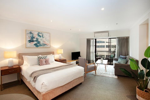 Urban Rest - York St SB - New South Wales Tourism  0