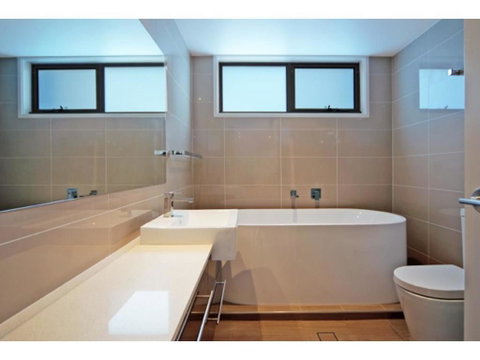 Utopia Apartment - New South Wales Tourism  2