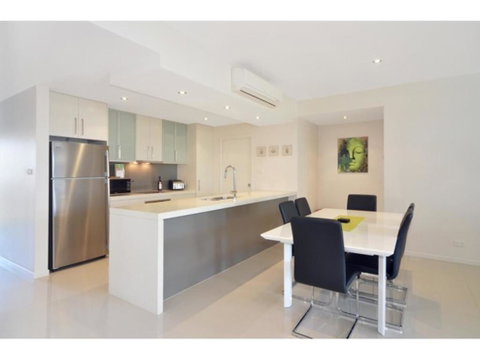 Utopia Apartment - New South Wales Tourism  0
