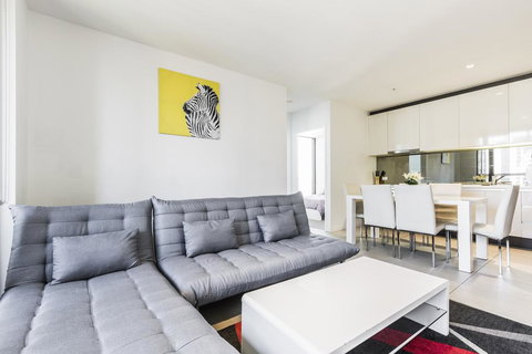 UWS Madison Melbourne CBD Apartment - New South Wales Tourism  0