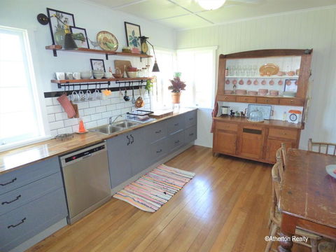 Victoria House - New South Wales Tourism  2