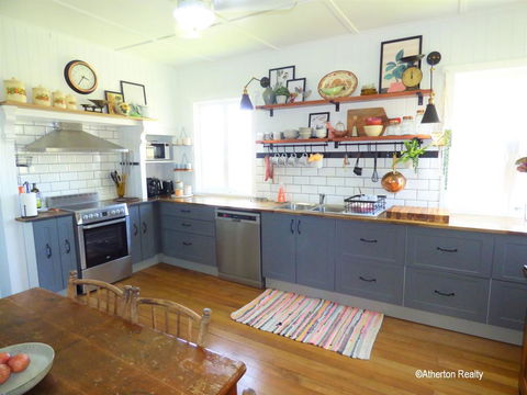 Victoria House - New South Wales Tourism  1