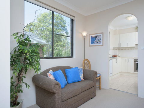 Victory Court, Unit 3/3 Columbia Close - New South Wales Tourism  3
