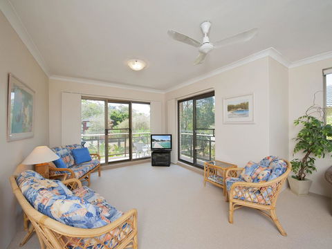 Victory Court, Unit 3/3 Columbia Close - New South Wales Tourism  1