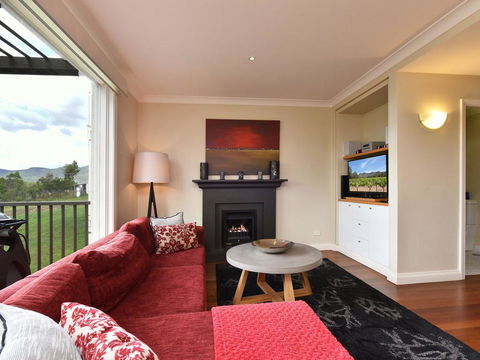 Villa Executive 2br Moscato Resort Condo Located Within Cypress Lakes Resort (nothing Is More Central) - New South Wales Tourism  3