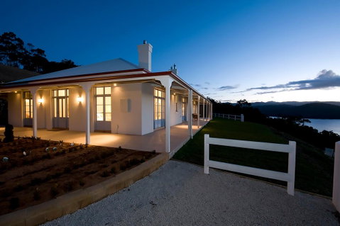 Villa Talia Tasmania - New South Wales Tourism  2