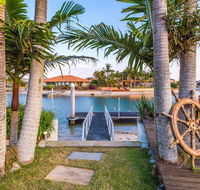 Vista del Mare - 81 Witonga Drive Yamba Family home on water.