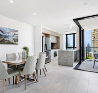 Vue Broadbeach Private 2 Bed Ocean View - New South Wales Tourism 