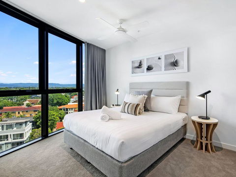 Vue Broadbeach Private 2 Bed Ocean View - New South Wales Tourism  2