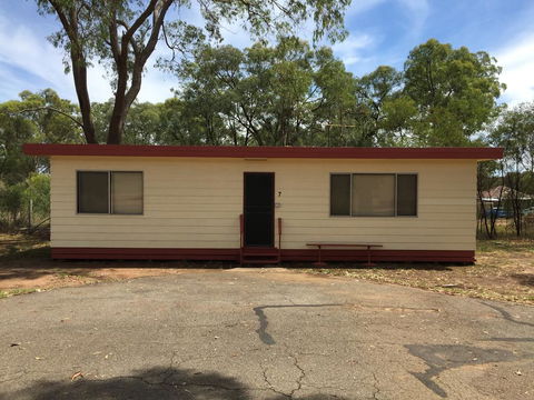 Wagon Wheel Motel & Units - New South Wales Tourism  1