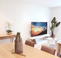 Walking to Darling Harbour Townhall QVBICC. - New South Wales Tourism 