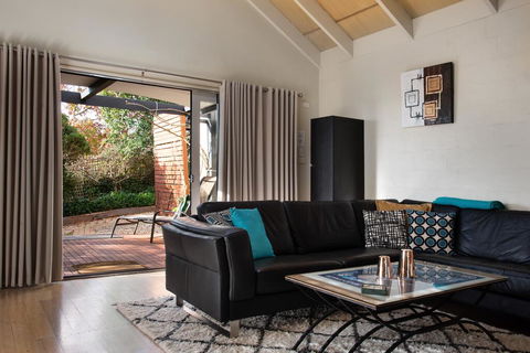 Walnut Chalet 4 - New South Wales Tourism  0