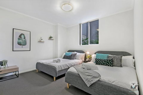 WARRICK FRAM 3 BEDS APT FREE PARKING WALK TO WESTFIELD CLOSE TO HOSPITAL NWF003 - New South Wales Tourism  2