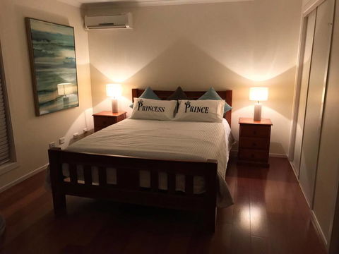 Water Front Room - New South Wales Tourism  0
